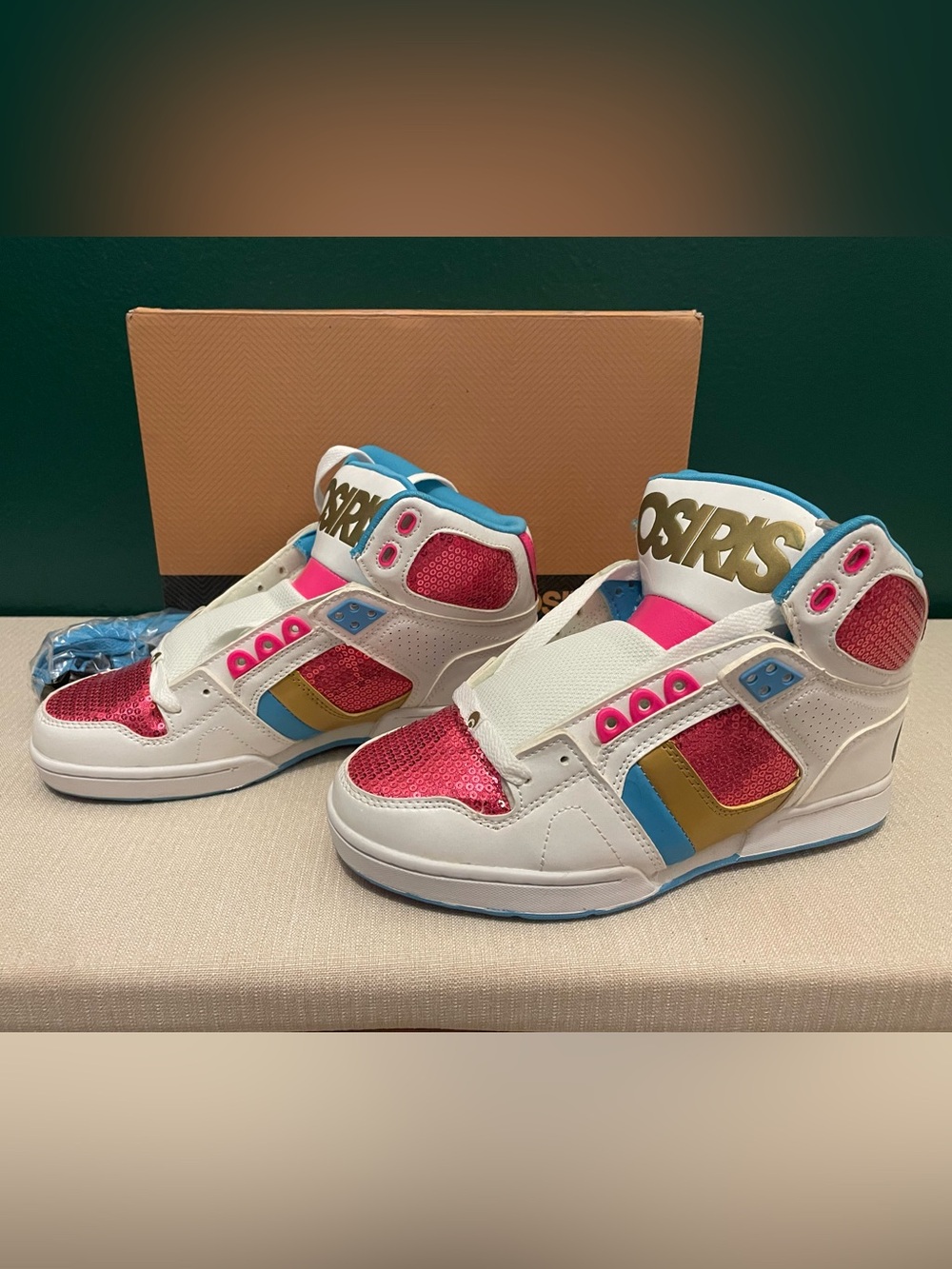 Osiris NYC 83 Slim "Bling" White/Pink Sequin/Gold Womens 7 Original Box New 2010